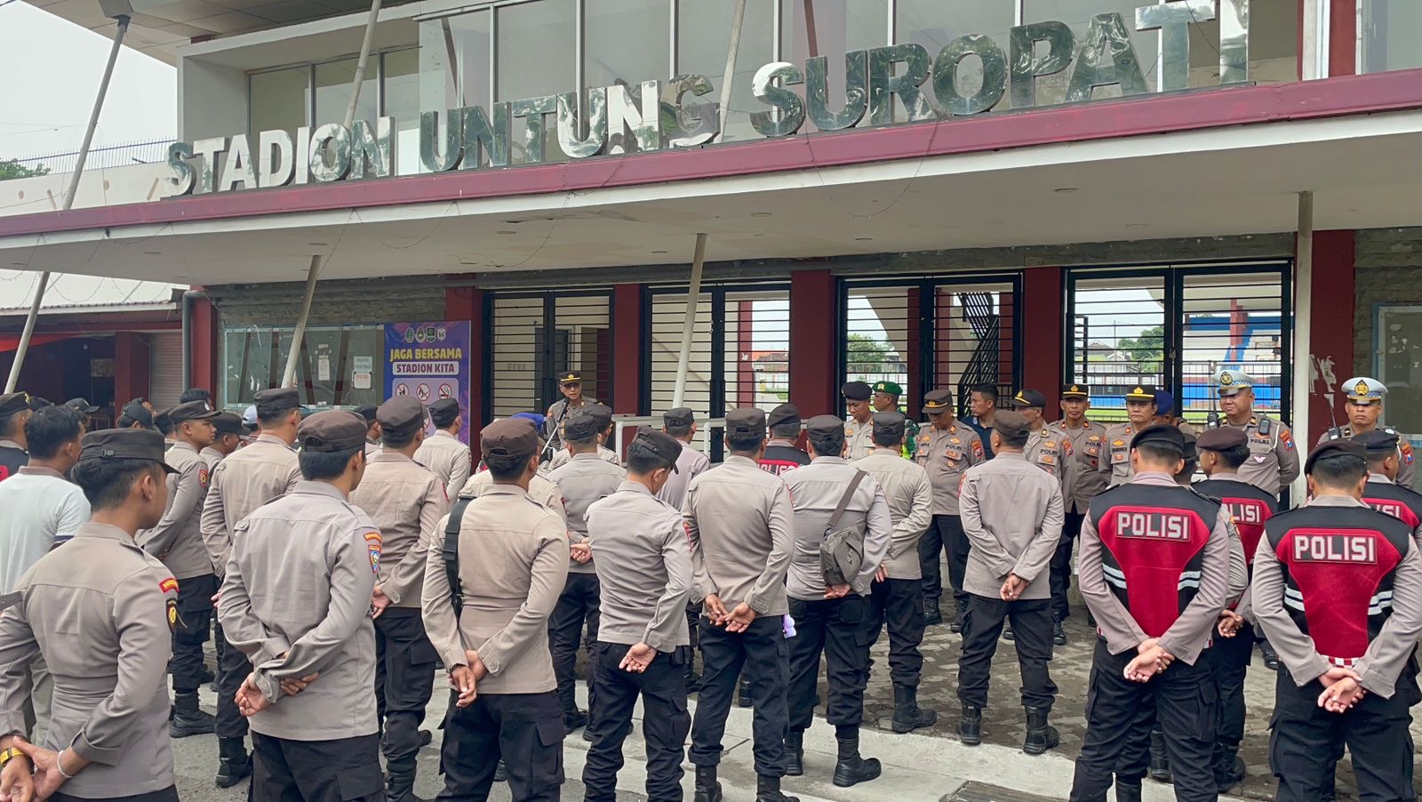 a6fcbdd4 e511 4e04 a8c4 572765ecb18c