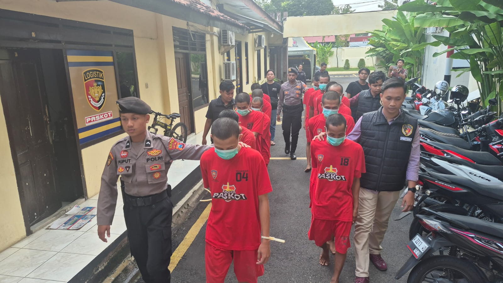 whatsapp image 2025 05 16 at 17.09.54 44f01473