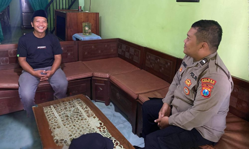 Patroli Sambang Kamtibmas, Polsek Keboncandi Ajak Masyarakat Turut Serta Harkamtibmas di Lingkungan