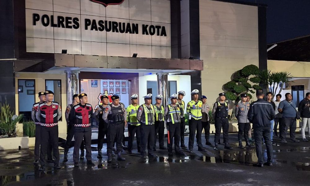 Patroli Skala Besar Akhir Pekan, Polres Pasuruan Kota Amankan Dua Remaja Konsumsi Miras