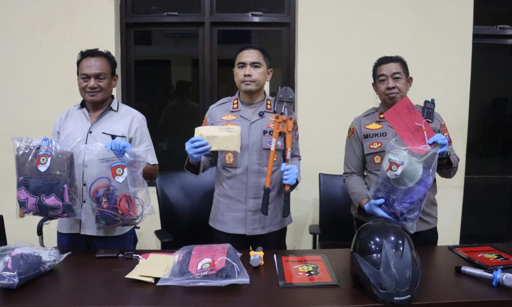 Polres Pacitan Amankan Komplotan Pencuri Kotak Amal di 7 Masjid
