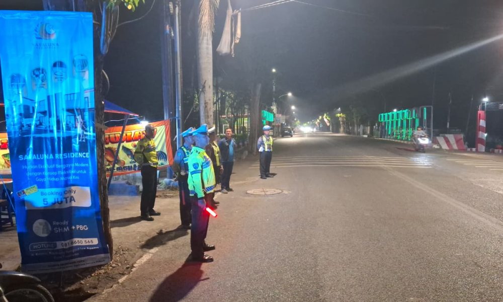 Patroli Malam Minggu Pleton Siaga Polres Pasuruan Kota Antisipasi Balap Liar dan Gangguan Kamtibmas