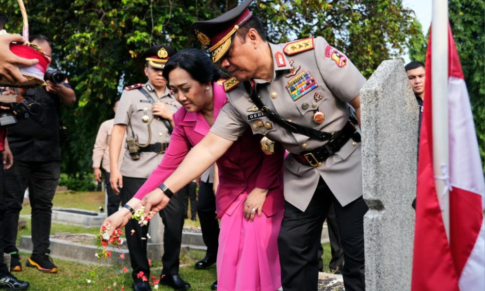 Menghormati Jasa, Melanjutkan Pengabdian: Wakapolri Pimpin Ziarah Nasional Menjelang Hari Bhayangkara ke-80