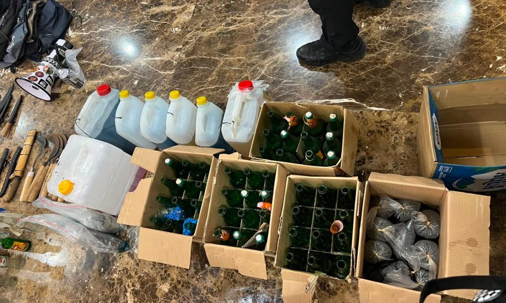 Polda Metro Jaya Cegah Potensi Gangguan, Puluhan Sajam dan Bahan Molotov Diamankan