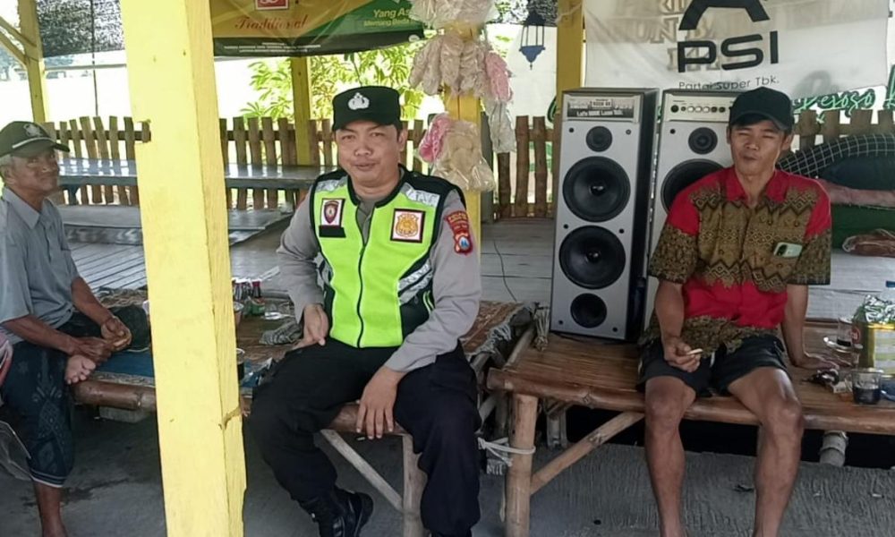 Jaga Jalur Pantura Tetap Aman, Polsek Rejoso Tingkatkan Patroli dan Dialogis