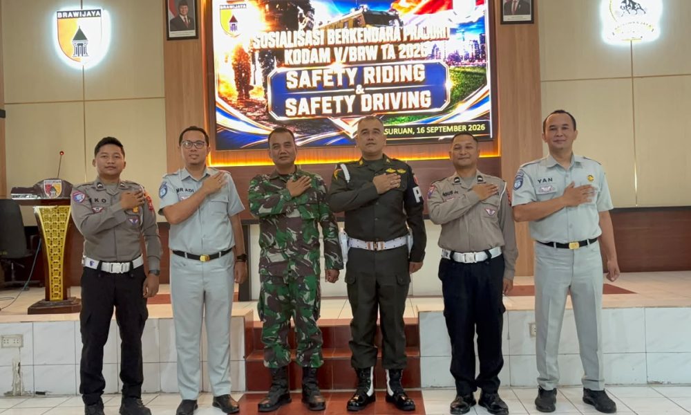 Sinergi TNI-Polri, Satlantas Polres Pasuruan Kota Edukasi Prajurit tentang Keselamatan Berlalu Lintas