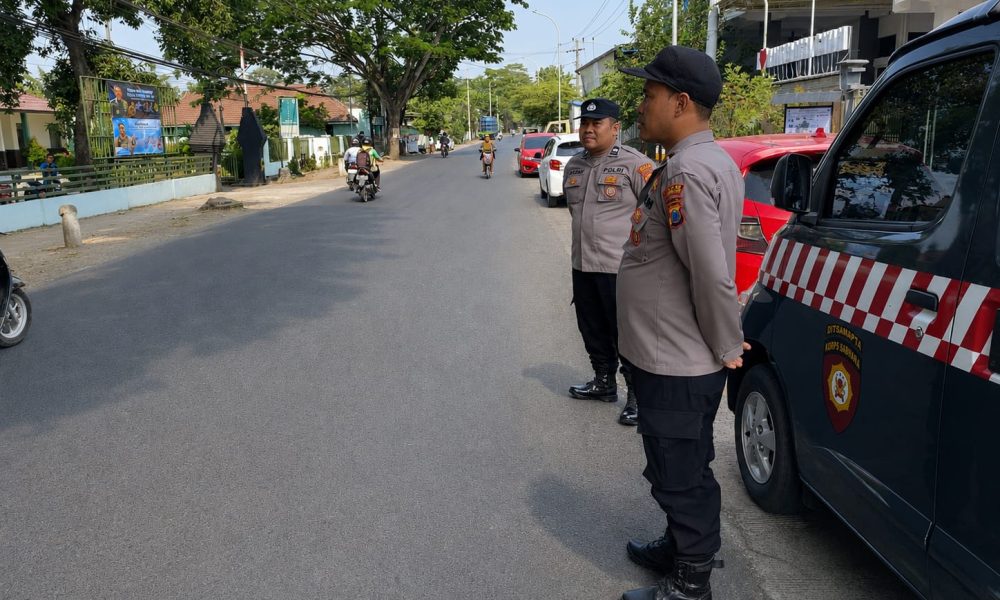 Patroli Jumat Siang, Polsek Keboncandi Pastikan Kamtibmas Kondusif Jelang Sholat Jumat