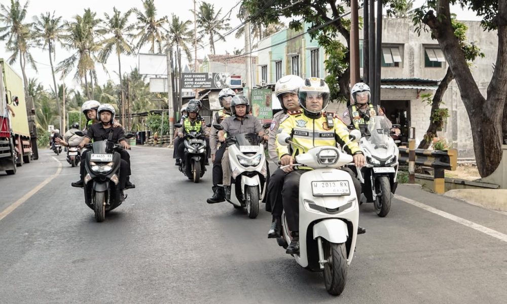 Polda Jatim Terjunkan 60 Personel Siaga 24 Jam Urai Kepadatan di Ketapang Banyuwangi
