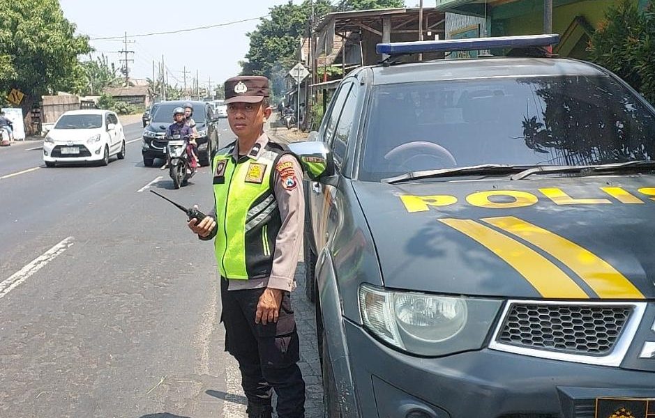 Patroli Jalur Pantura, Polsek Rejoso Tingkatkan Keamanan dan Pelayanan kepada Masyarakat