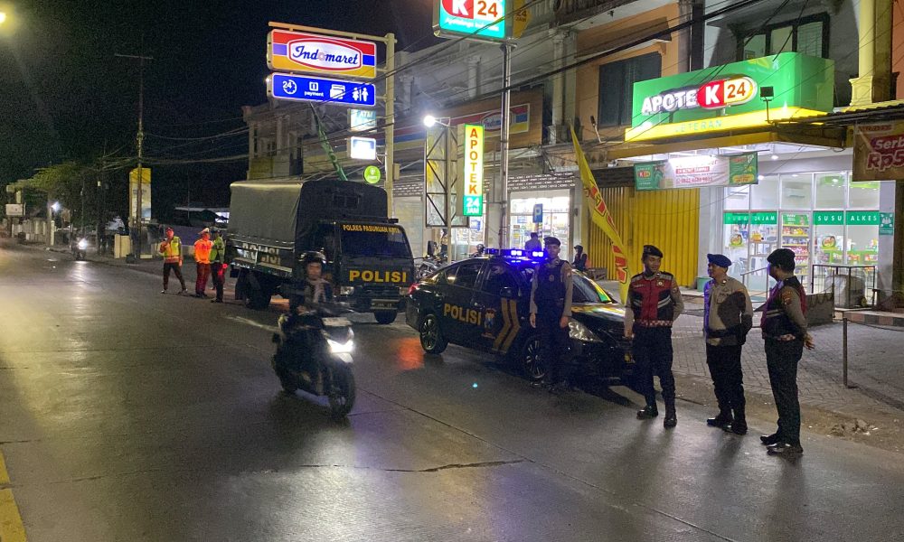 Patroli SAE Polres Pasuruan Kota Jaga Kamtibmas Dipenghujung  Akhir Pekan