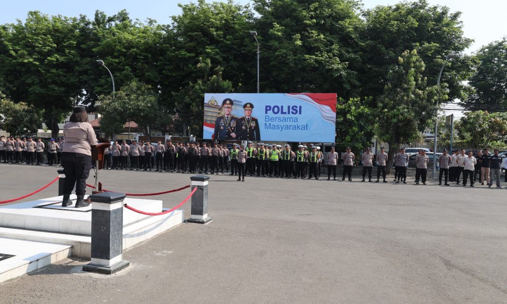 Polisi Bersama Masyarakat, Waka Polres Pasuruan Kota Tekankan Pelayanan Humanis, Respons Cepat, Dan Disiplin Anggota